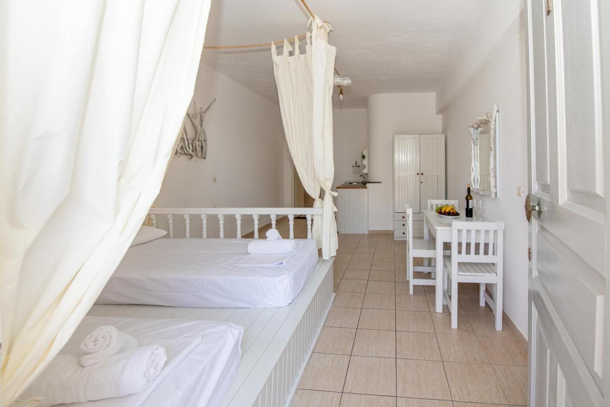 Karpathios Studios Pefkos Pefki Esterno foto