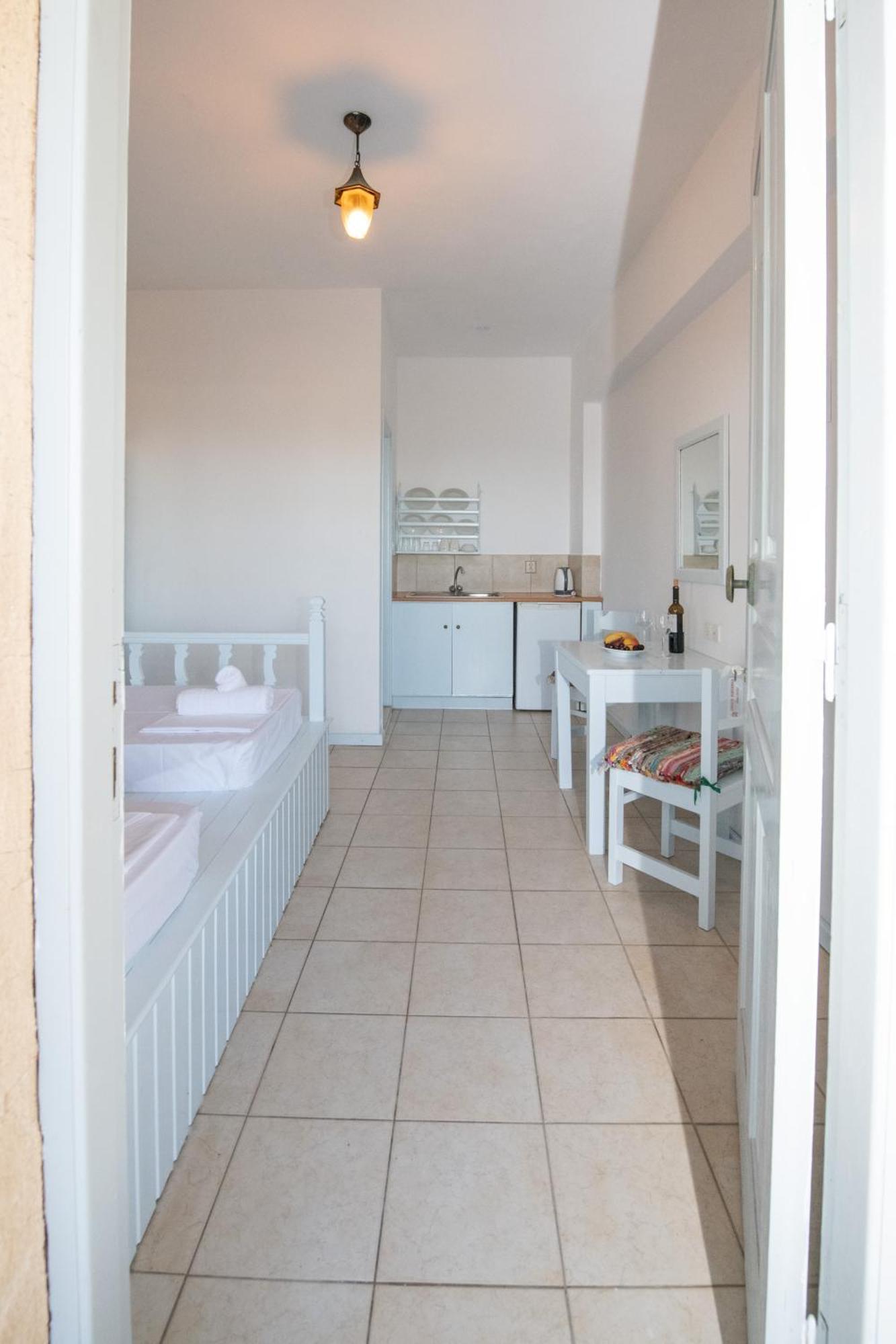 Karpathios Studios Pefkos Pefki Esterno foto