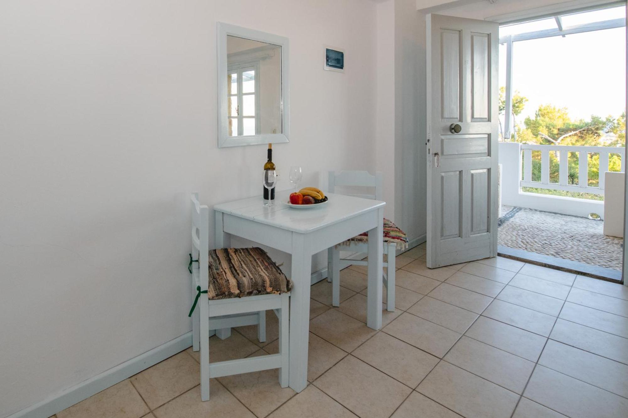 Karpathios Studios Pefkos Pefki Esterno foto